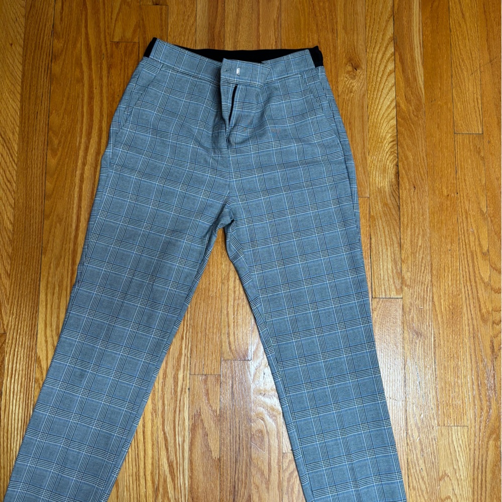 Zara Women's Gray Checkered Pants